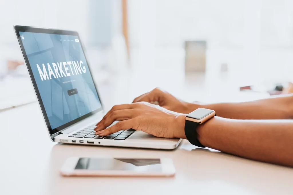 Why Should Vancouver, WA Businesses Hire a Digital Marketing Consultant? 2 Why Hire a Digital Marketing Consultant in Vancouver, WA?
