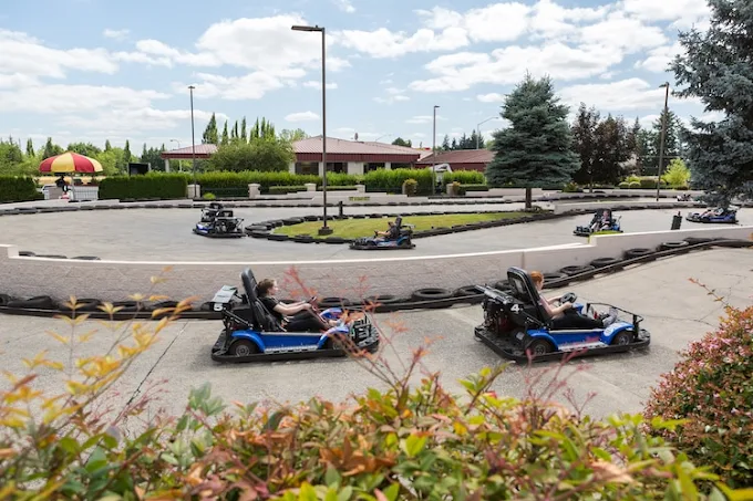 Wilsonville Family Fun Center & Bullwinkle's Restaurant