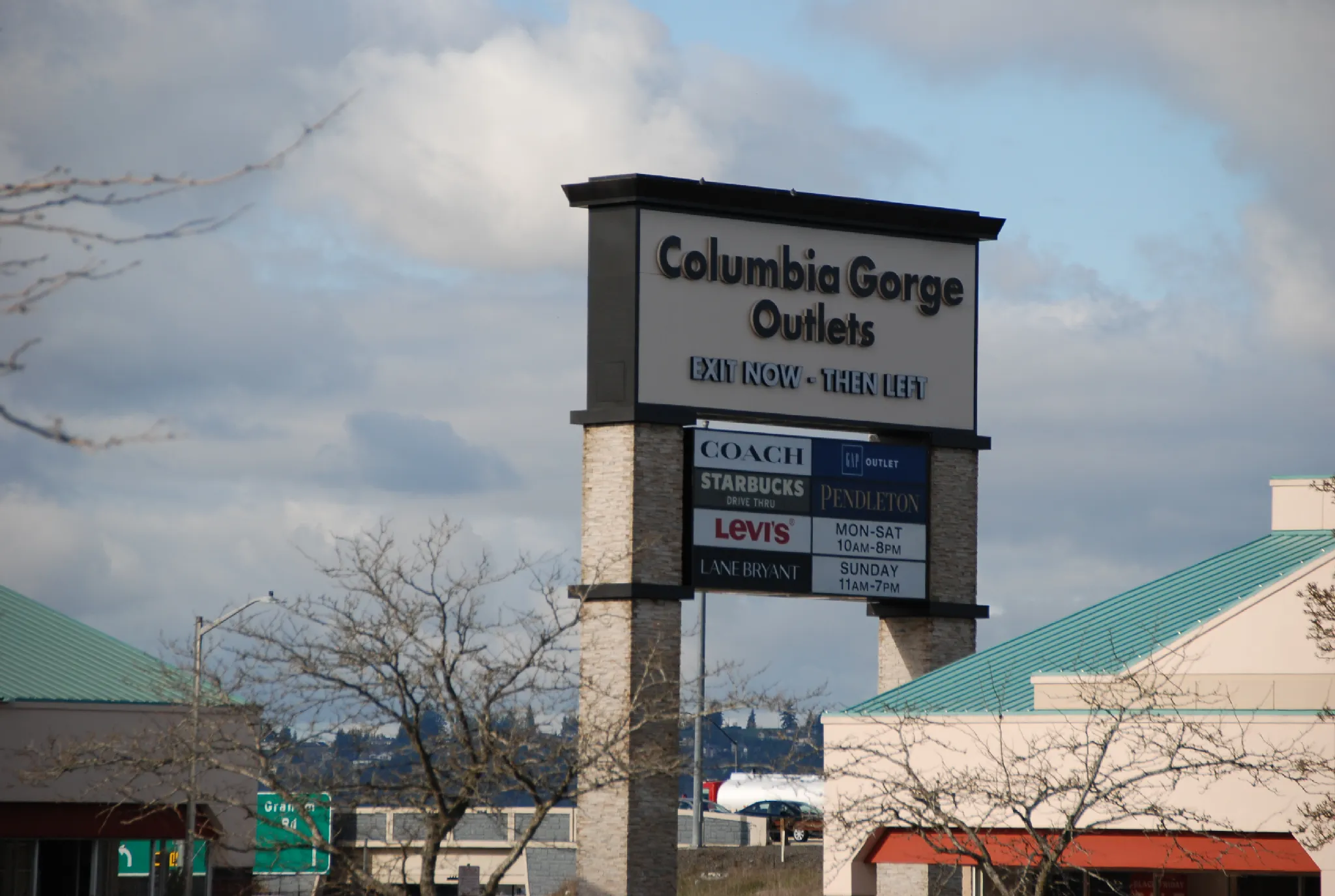 Columbia Gorge Outlets